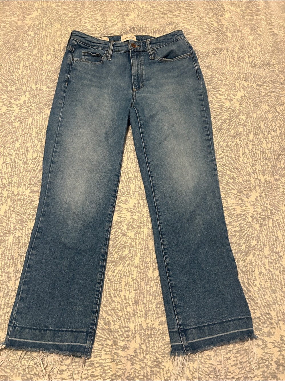 Universal Thread Frayed Hem Jeans